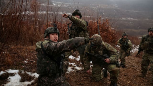 韩军边界训练时“误射实弹”  赶紧对朝广播：非故意