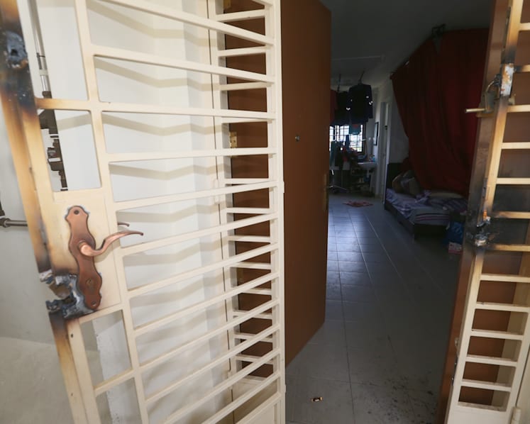 Cops break into Sembawang Drive flat in dramatic end to 17-hour standoff 