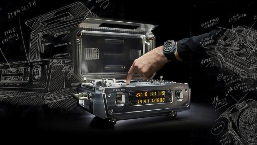Million-dollar time machines: An atomic clock that syncs with your wristwatch 