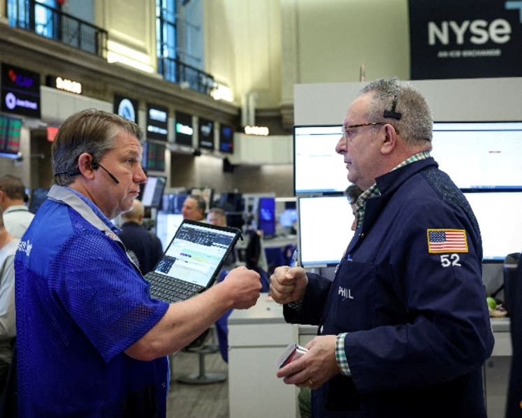 Stocks mostly ease with tech shares while oil prices climb to two-week high