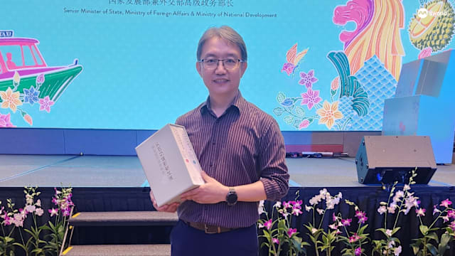 听力练习：收录1000多个本地特色华语词汇的书刊