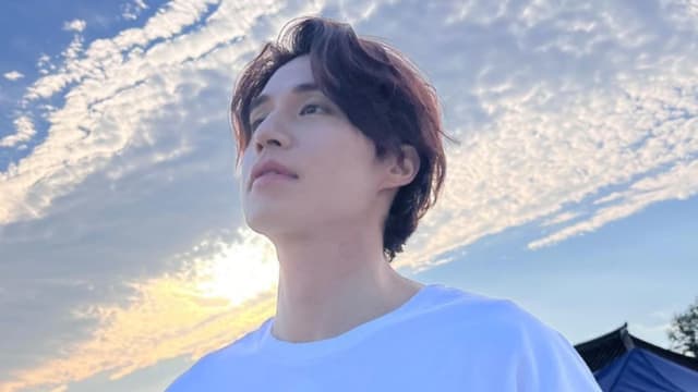 遭无礼粉丝骂“话太多了妨碍工作”！李栋旭：这什么心态
