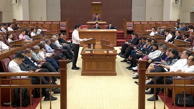 黄总理：考虑公布更多部长薪金信息 但不沦为人气竞赛