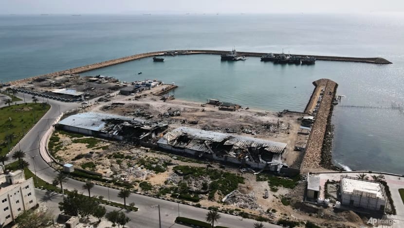 Perang Amerika, Israel dan Iran: Selat Hormuz dibuka semula, Trump jangka perjanjian tamatkan perang dicapai 'tidak lama lagi'