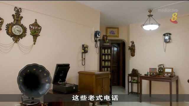 本地收藏家收藏2000部古董电话和留声机