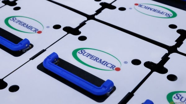Super Micro cuts annual revenue forecast; shares fall - Channel News Asia (Picture 2)