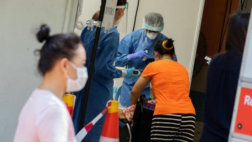 7 penduduk, pengunjung Blok 105 Henderson Crescent diuji positif COVID-19 susuli operasi swab wajib 7 penduduk, pengunjung Blok 105 Henderson Crescent diuji positif COVID-19 susuli operasi swab wajib