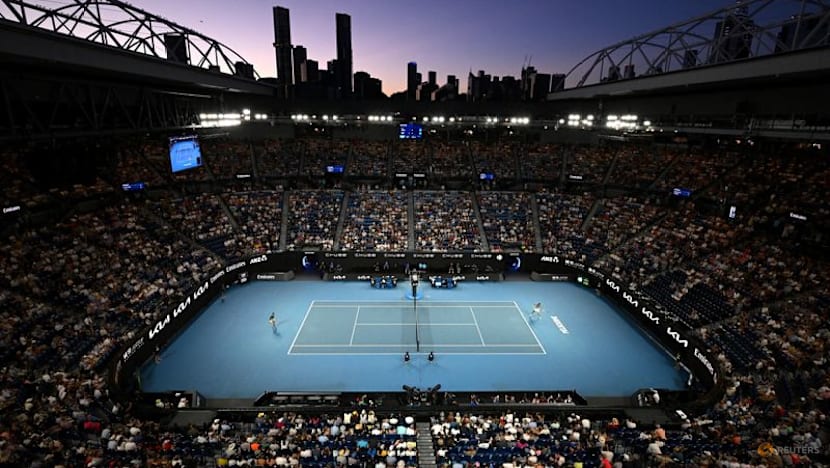 Djokovic stand-in Shelton overhauls Ruud to reach quarter-finals