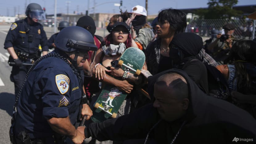 ‘House of Cards played it too safe’: Chinese media and netizens mock Los Angeles protests ‘House of Cards played it too safe’: Chinese media and netizens mock Los Angeles protests
