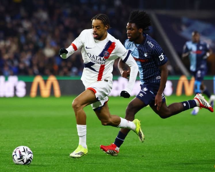 PSG extend lead atop League 1 with 1-0 win at Le Havre