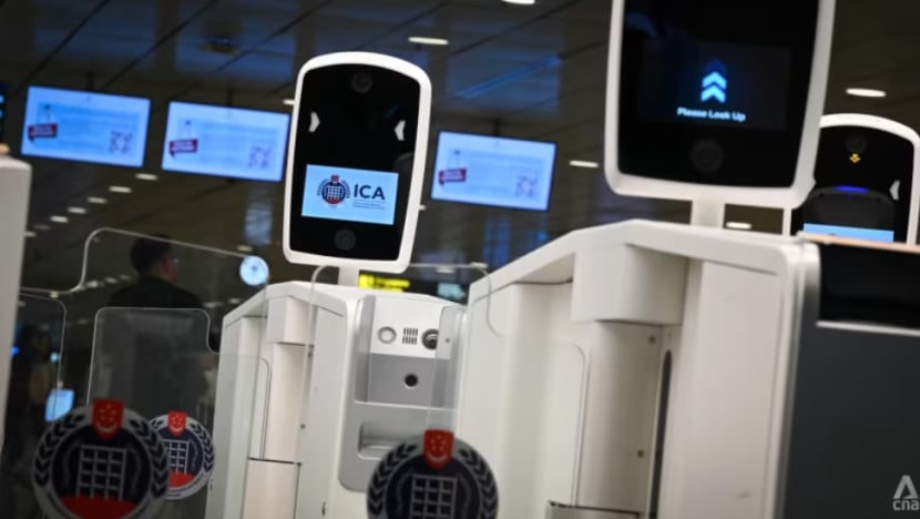 Remaja Australia disiasat atas kegiatan berkait pengganasan dihalang masuk SG pada Okt: MHA