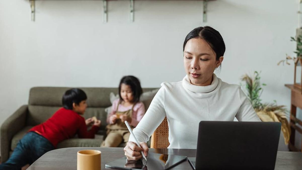 Commentary: Is it unprofessional when your child interrupts your office Zoom meeting? - CNA Luxury
