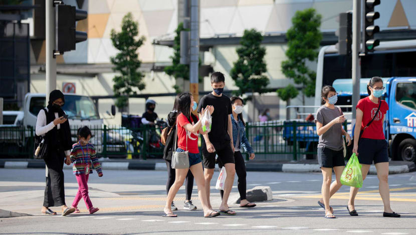 3,383 new Covid-19 cases in S’pore; 15 more deaths bring tally to 315