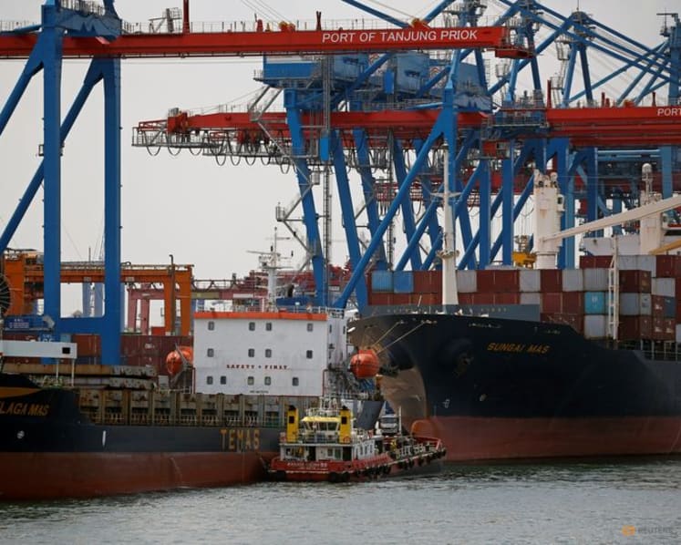 Indonesia trade surplus less than forecast, inflation quickens
