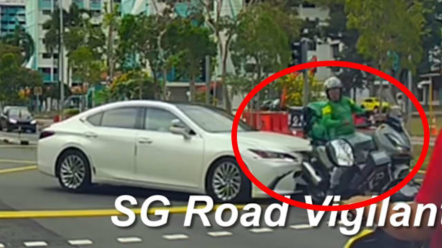 送餐员停路口被车撞 警方：一人送院一人助查