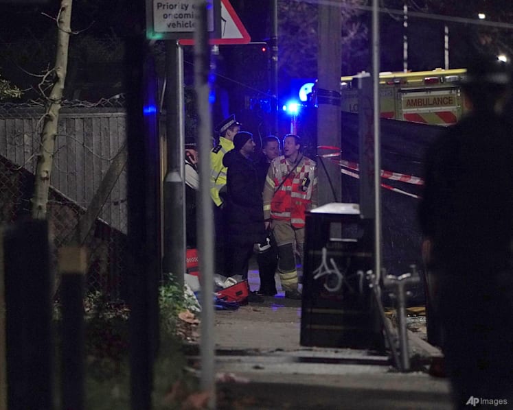 4 children die after intense fire rips through London home  