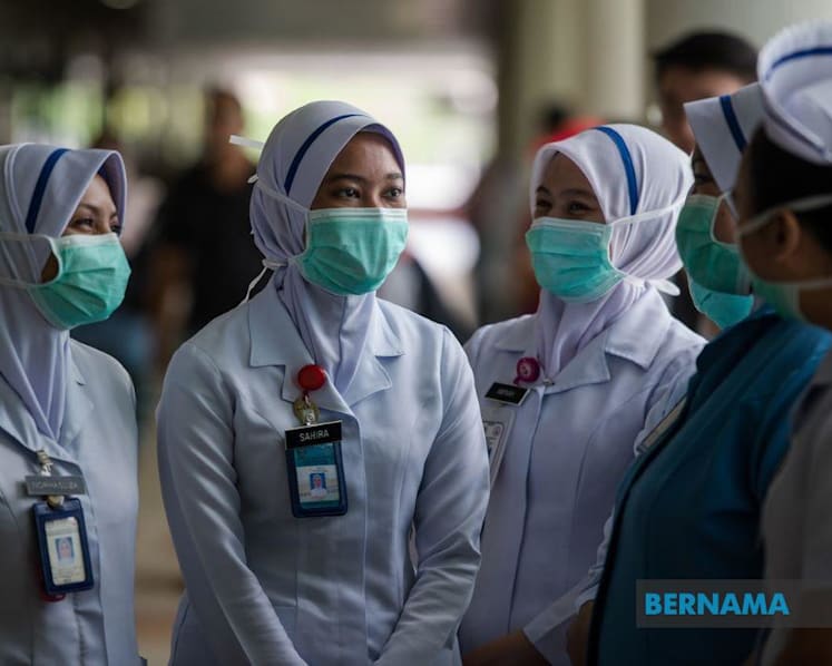 Medical groups in Malaysia defend nurses’ uniform after criticism from PAS MP over ‘tight’ attire