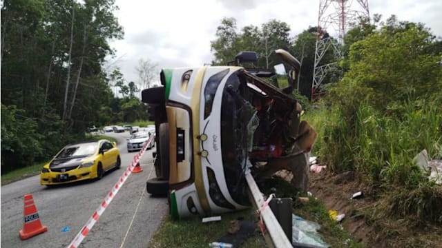 马国15名大学生车祸亡案 旅游公司违法罪成判罚款