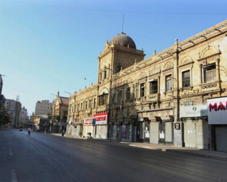 Gunmen wound Chinese factory workers in Pakistan's port city of Karachi