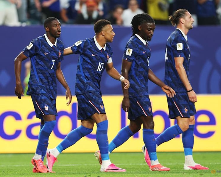 No 'I' in team as Mbappe puts World Cup glory above records