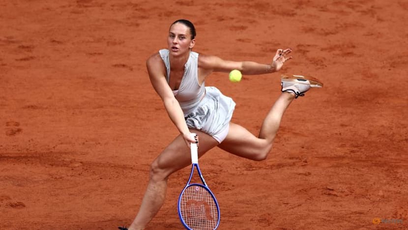 Kostyuk sends former champion Swiatek packing in French Open last 16