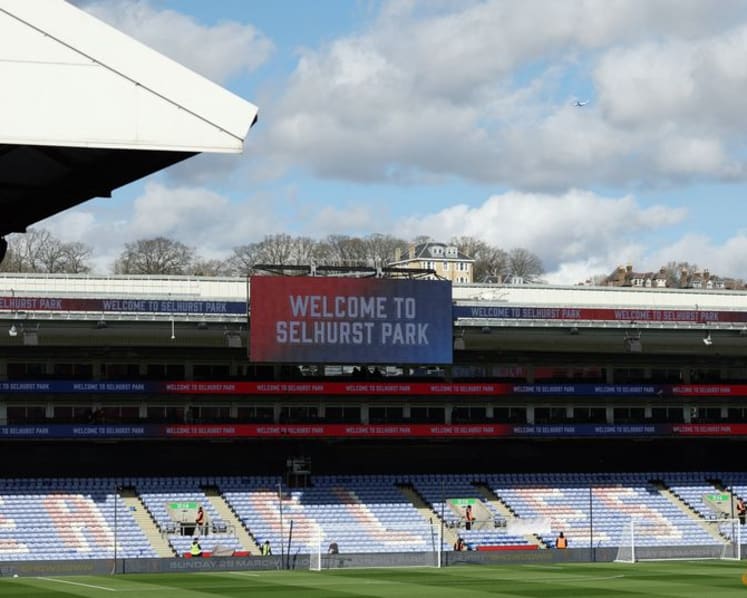 US billionaire owners of Crystal Palace explore sale, FT reports