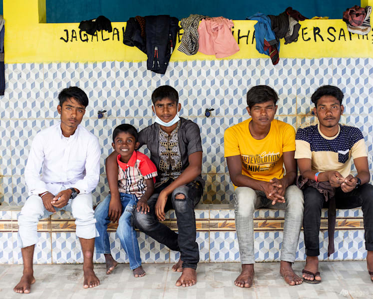More than 100 Rohingya land on beach in Indonesia's Aceh