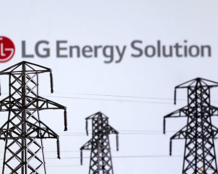 LG Energy Solution forecasts 77% operating profit fall in Q2 on weak EV demand
