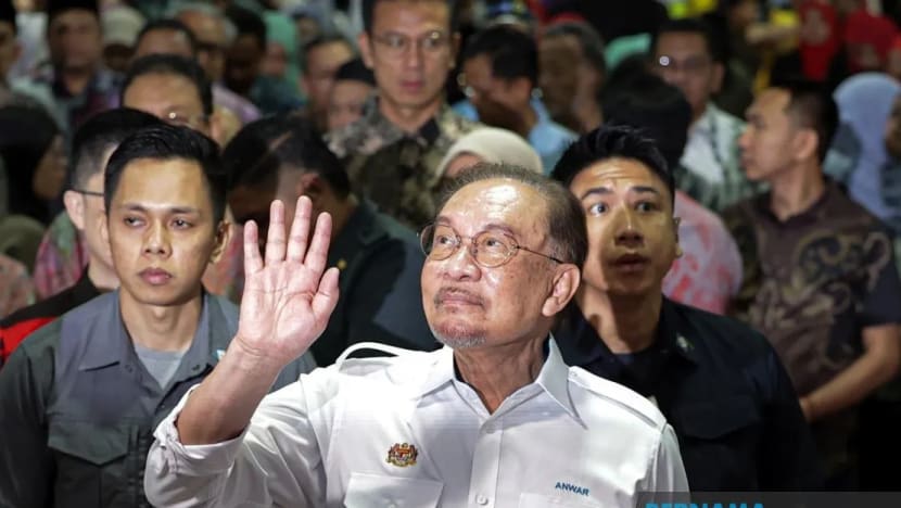 Tiada keperluan mendesak untuk rombak Kabinet, Tengku Zafrul kekal Menteri, kata PM Malaysia Anwar Ibrahim