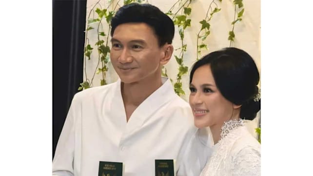 Wasiat ibunda di balik pernikahan Anji dan Dena Desy