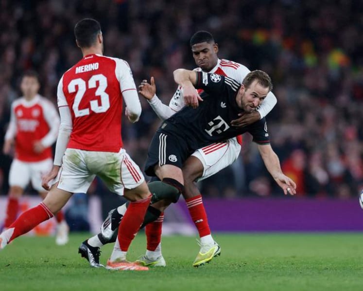 No panic, says Kane, as Arsenal inflict first defeat on Bayern