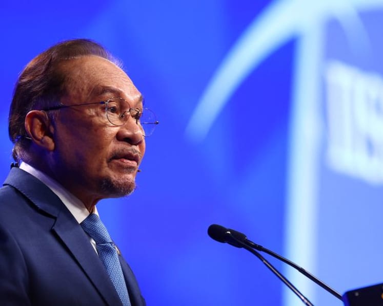 More Malaysians approve of Anwar, government at mid-term mark, but will this last?