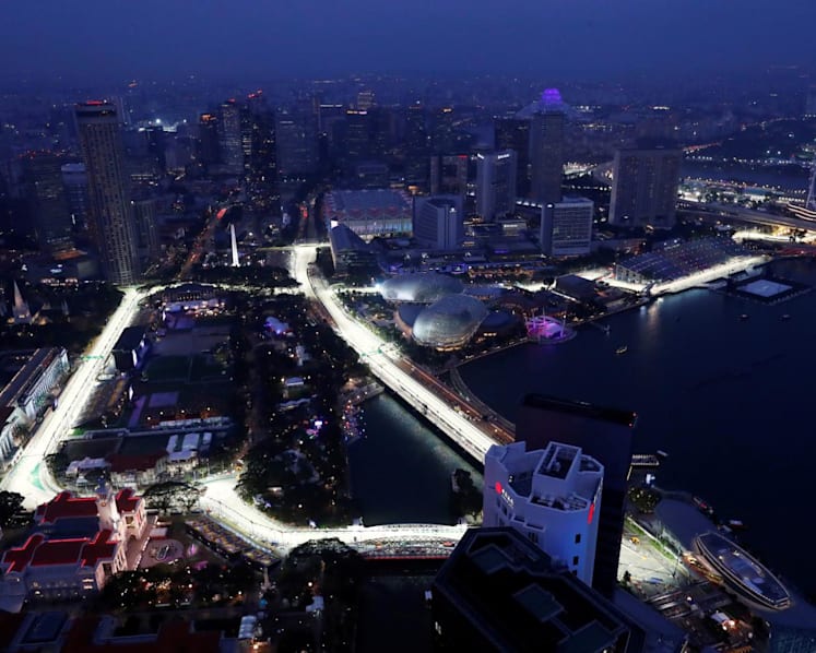 Singapore F1: Hotels in Marina Bay say rooms are sold out or left with suites for Oct 2 weekend