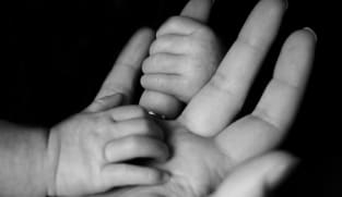 அன்னையர் தினம் - ஏன் வந்தது? எப்படி வந்தது?