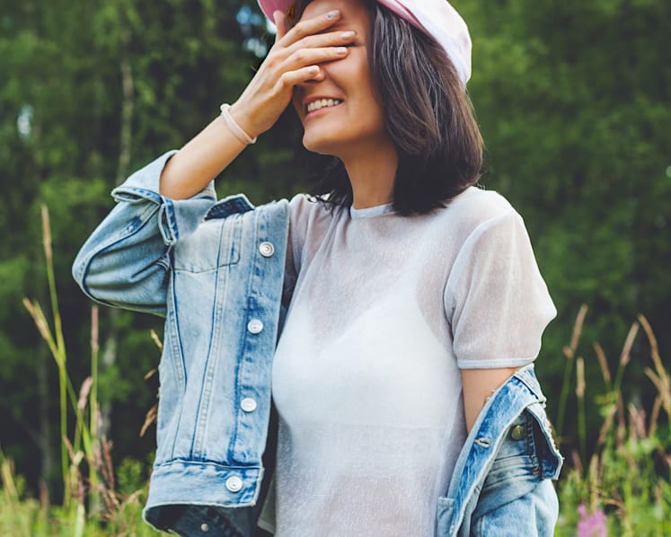 Best nude bras for women: How to pick the right ones that won’t show through white tops