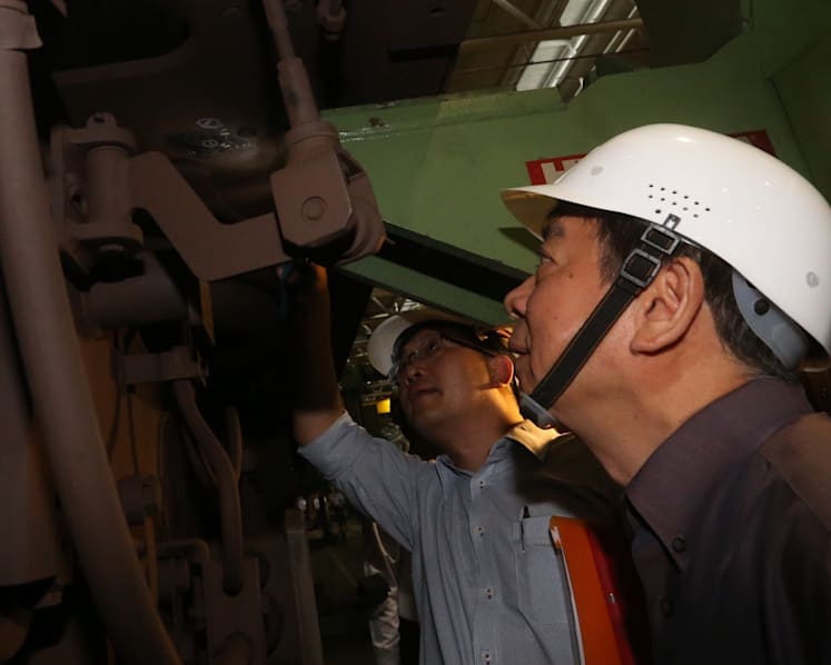 Train cracks: Routine matter spun into controversy, says Khaw