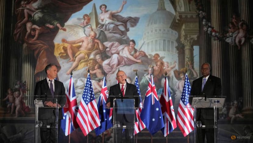 Australia, Britain to strike treaty for joint production of submarines