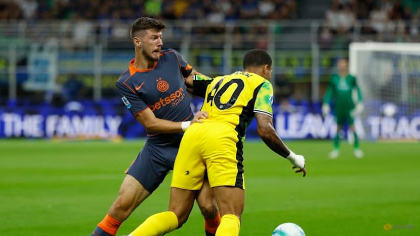 Inter get back on track with 2-1 win over Sassuolo
