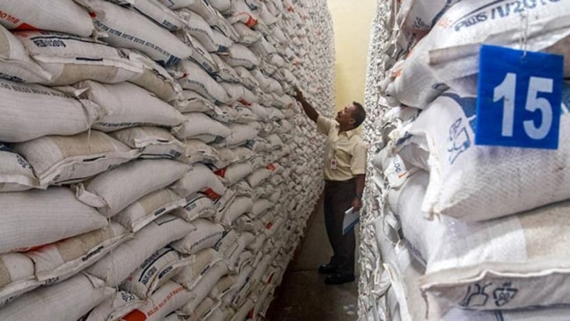 Bansos beras dihentikan sementara, apa alasan pemerintah?