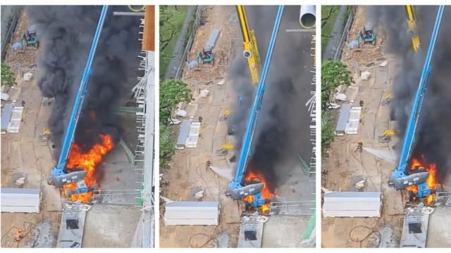 裕廊工地吊运机起火 冒出滚滚黑烟