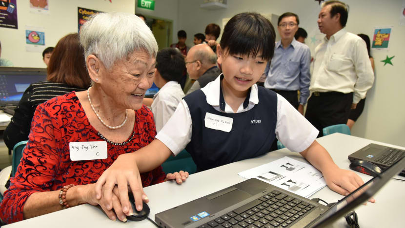 IT boot camp brings seniors, students together