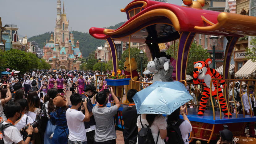 Filipino tourist with health issue dies after passing out on Hong Kong Disneyland ride Filipino tourist with health issue dies after passing out on Hong Kong Disneyland ride