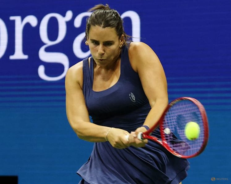 Navarro books US Open quarter-final spot