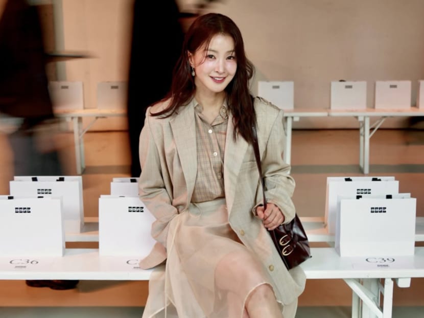 South Korean actress Lee Si-young divorces husband after eight years of marriage 