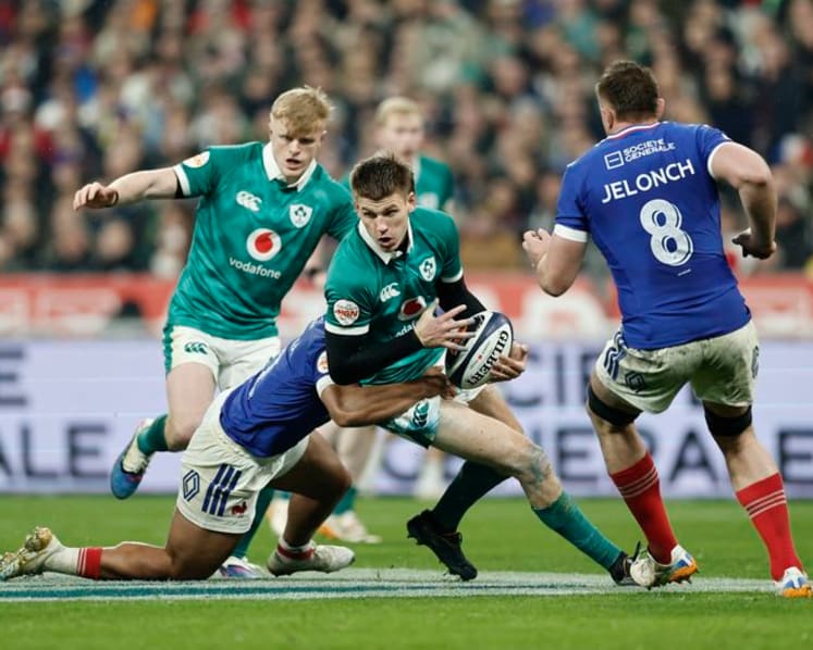 Four changes for Ireland as Prendergast returns at flyhalf
