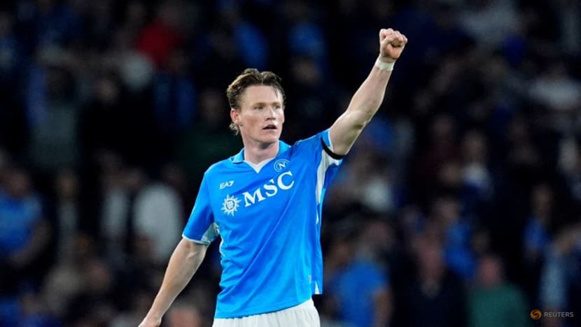 Overloaded Inter risk losing title race to focused Napoli 