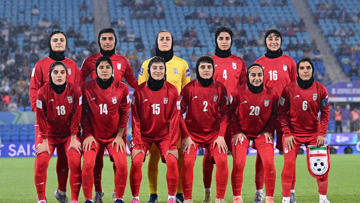 Iranian women's footballers given asylum after Trump speaks with Australian PM