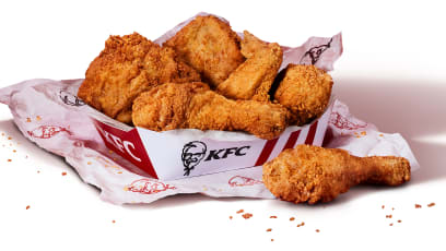 Netizens React To KFC’s 1-For-1 Fried Chicken Exchange Policy, Complain About Food Quality & Loopholes