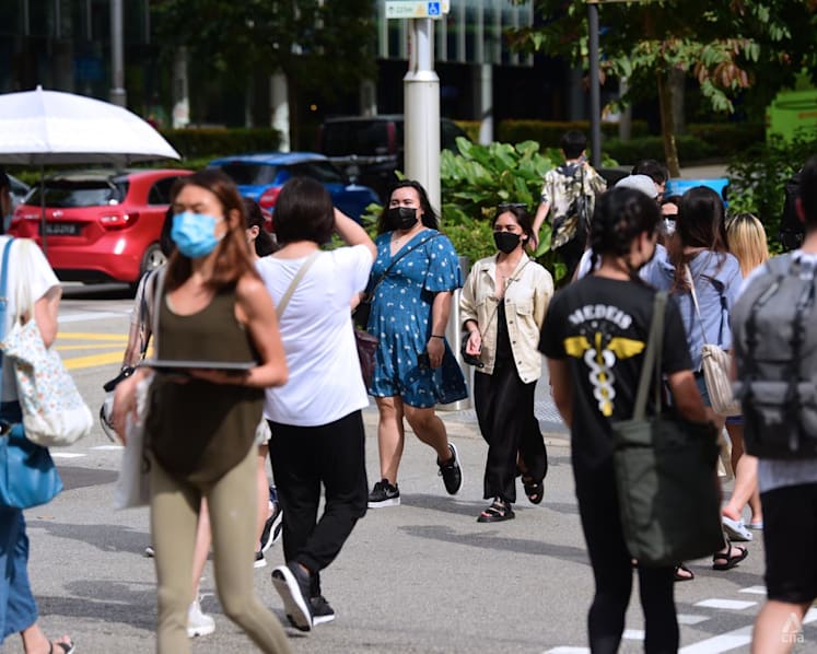 5,207 new COVID-19 cases in Singapore, 1 death reported 
