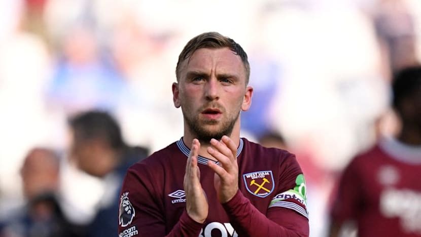 Bowen confirms stay at West Ham despite Premier League relegation